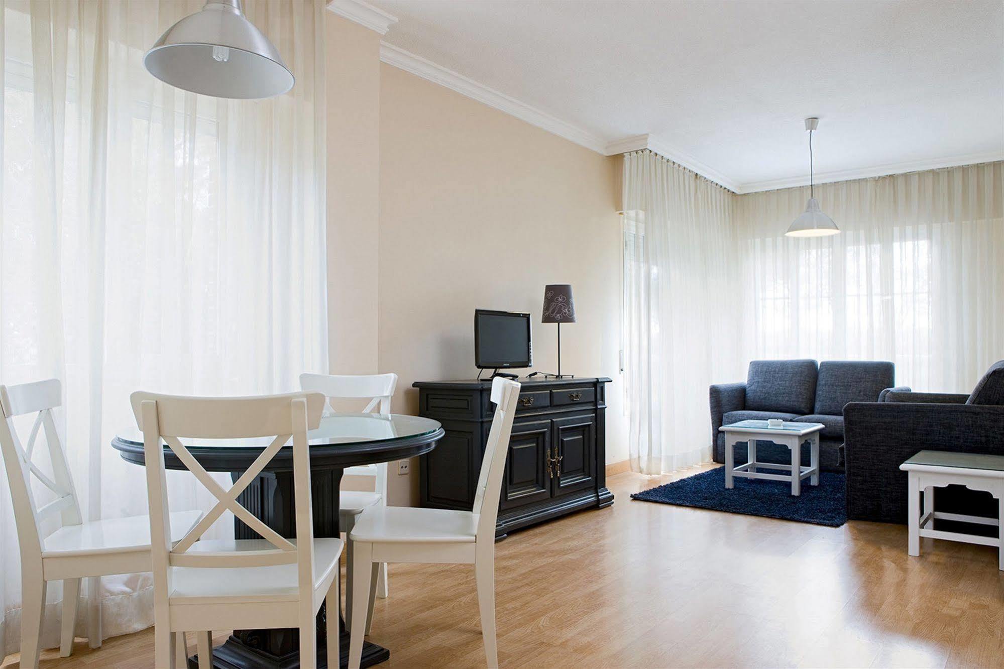 Aparthotel Th Aravaca Madrid Habitación foto